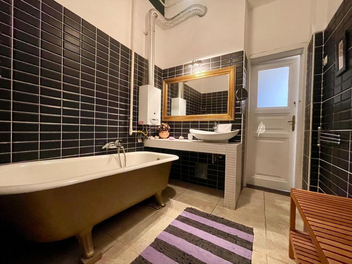 Iza Bella Classic Romantica Spacious 2br * Budapest